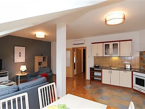 Pronájem bytu 2+kk, Praha - Vinohrady, Moravská, 70 m2