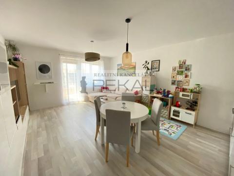 Pronájem bytu 2+kk, Chýně, Uherova, 53 m2