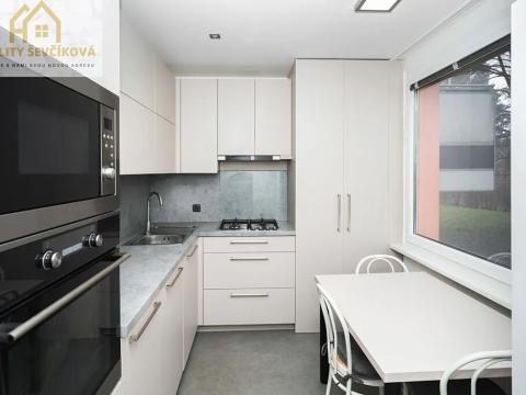 Prodej bytu 3+kk, Hradec Králové, Jungmannova, 82 m2
