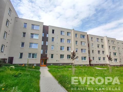 Prodej bytu 2+1, Chvaletice, Kolínská, 45 m2