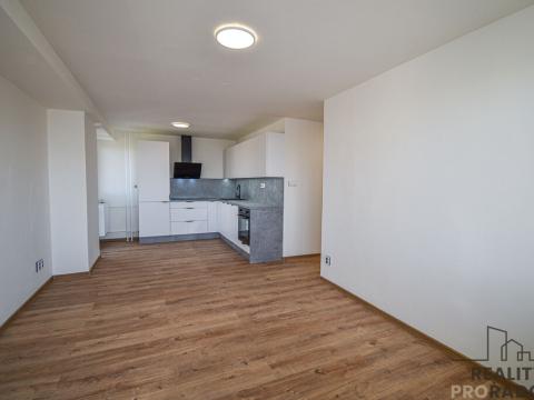 Prodej bytu 2+kk, Karviná, Bratr. Veverkových, 51 m2