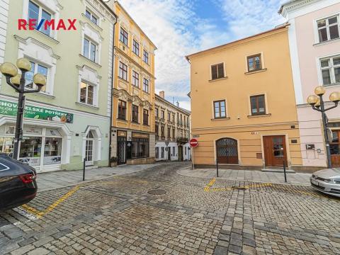 Pronájem kanceláře, Šumperk, nám. Míru, 200 m2