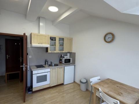 Pronájem bytu 1+kk, Brno - Zábrdovice, Körnerova, 22 m2