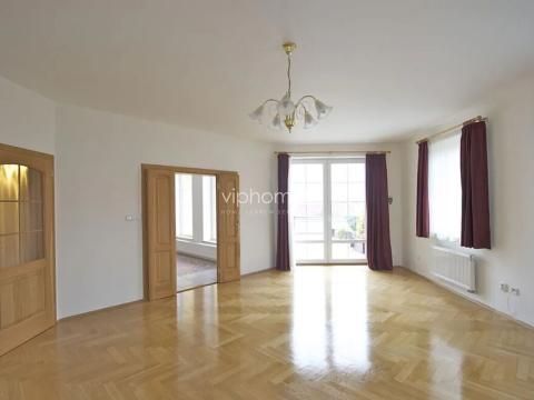 Pronájem vily, Praha - Lysolaje, 255 m2