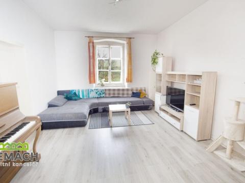 Prodej bytu 2+1, Kuks, 70 m2