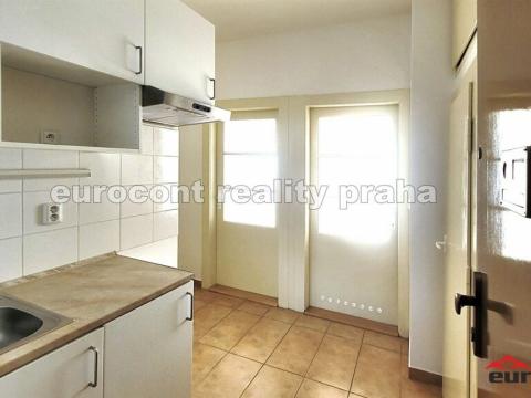 Pronájem bytu 2+1, Praha - Vršovice, Novgorodská, 48 m2