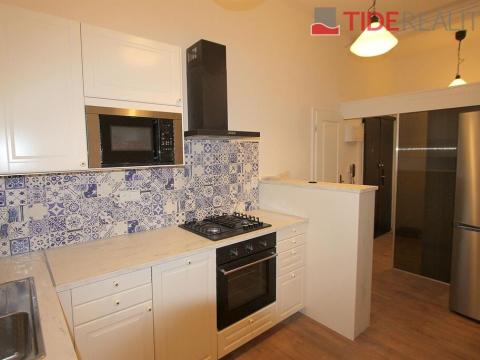 Pronájem bytu 2+1, Praha - Holešovice, U Uranie, 60 m2