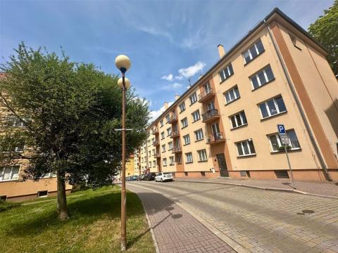 Prodej bytu 2+1, Cheb, Školní, 53 m2