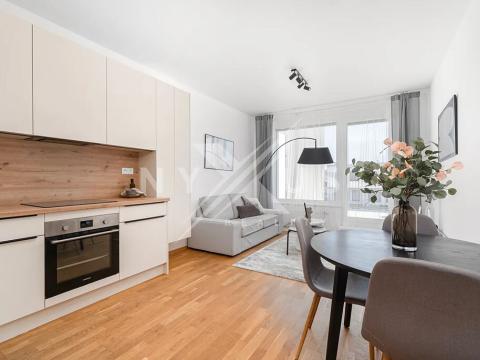Prodej bytu 2+kk, Praha - Vysočany, Smržových, 52 m2