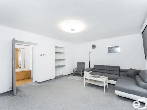 Prodej bytu 2+1, Chocerady - Komorní Hrádek, 50 m2