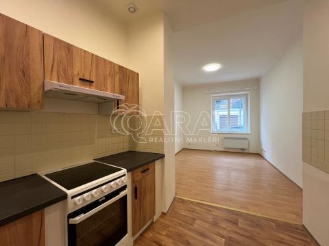Prodej bytu 2+kk, Praha - Košíře, Holečkova, 39 m2