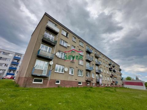 Prodej bytu 3+1, Klášterec nad Ohří - Miřetice u Klášterce nad Ohří, Pod Stadionem, 64 m2