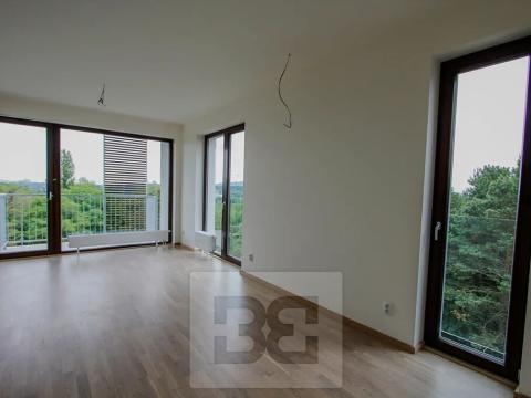 Pronájem bytu 2+kk, Praha - Hrdlořezy, Učňovská, 49 m2