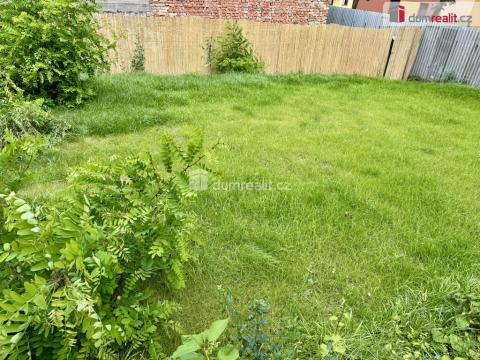 Pronájem zahrady, Kralupy nad Vltavou, Lutovítova, 150 m2