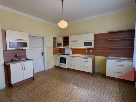 Prodej bytu 3+1, Klatovy - Klatovy V, Plánická, 128 m2