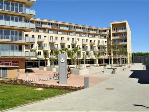 Pronájem kanceláře, Praha - Hostivař, náměstí Přátelství, 1 m2