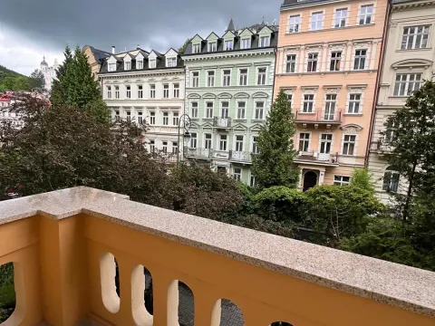 Prodej bytu 2+kk, Karlovy Vary, Sadová, 85 m2