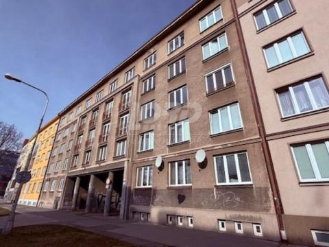 Prodej bytu 3+1, Hradec Králové - Pražské Předměstí, U Koruny, 75 m2
