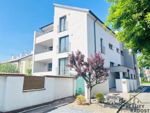 Pronájem bytu 2+1, Olomouc, Jakoubka ze Stříbra, 74 m2