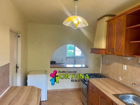 Pronájem bytu 3+1, České Budějovice, Čéčova, 80 m2