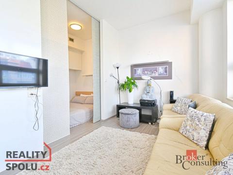 Pronájem bytu 1+kk, Brno - Zábrdovice, Příkop, 37 m2