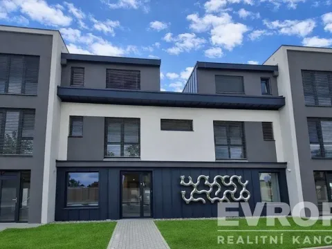 Prodej bytu 2+kk, Vysoký Újezd, 69 m2