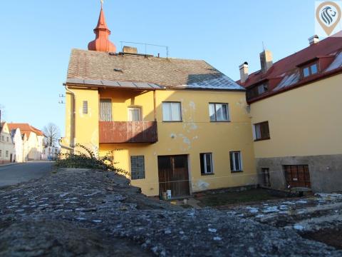 Prodej rodinného domu, Poběžovice, náměstí Míru, 220 m2