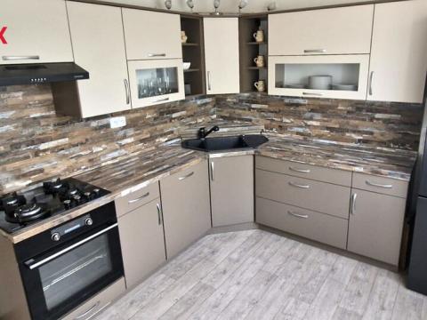 Prodej bytu 3+1, Ostrov, Lidická, 84 m2