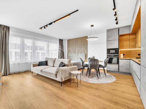 Pronájem bytu 1+kk, Praha - Vysočany, Kolbenova, 50 m2