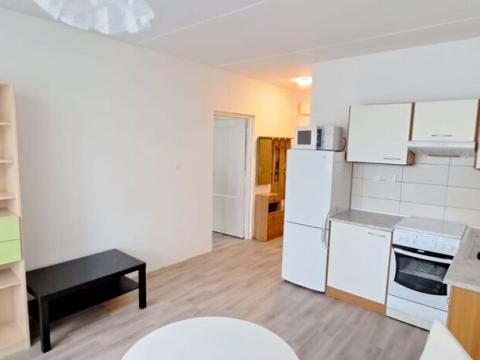 Pronájem bytu 2+kk, Jihlava, Březinova, 42 m2