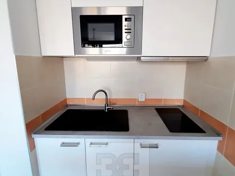 Pronájem bytu 2+kk, Praha - Hlubočepy, Pivcova, 41 m2