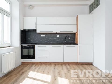 Prodej bytu 2+kk, Vrchlabí, Letná, 52 m2