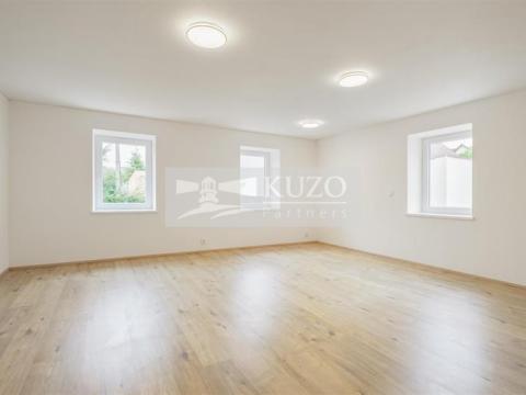Prodej bytu 3+kk, Líšťany, Hunčice, 77 m2