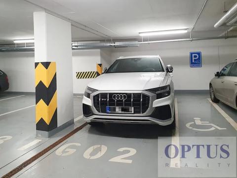Pronájem garážového stání, Praha - Libeň, U svobodárny, 5076 m2
