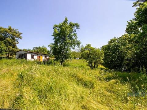 Prodej komerčního pozemku, Praha - Dolní Chabry, 10599 m2