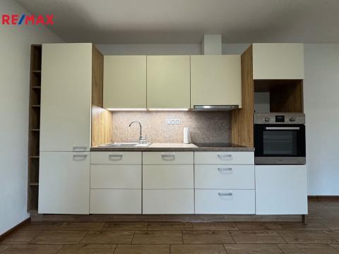 Pronájem bytu 2+kk, Olomouc, tř. Míru, 55 m2