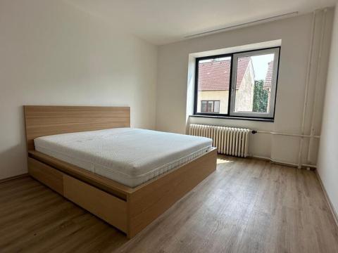 Pronájem bytu 2+kk, Střelice, Nová ulice, 48 m2