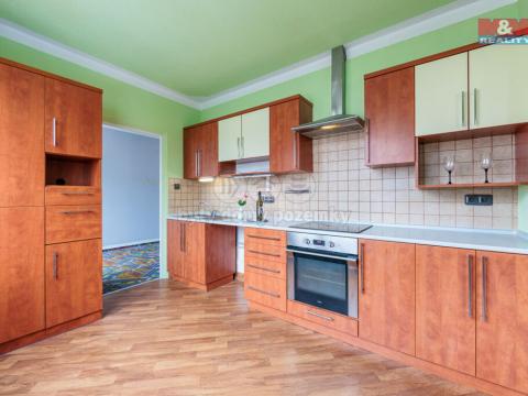 Prodej bytu 4+1, Planá, Bohušova, 96 m2