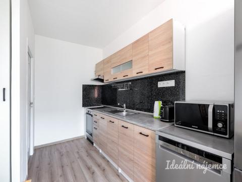 Pronájem bytu 3+1, Praha - Hlubočepy, Peškova, 76 m2