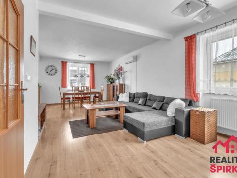 Prodej rodinného domu, Staré Město, 112 m2