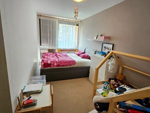 Pronájem bytu 2+kk, Praha - Hlubočepy, Voskovcova, 45 m2