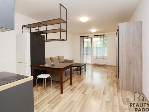 Pronájem bytu 1+kk, Praha - Strašnice, Zvěřinova, 38 m2