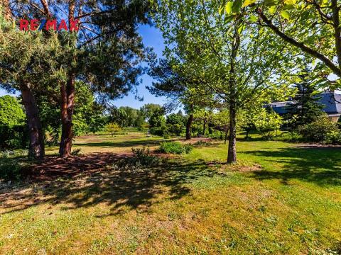 Prodej pozemku pro bydlení, Čelákovice, Ferlesova, 1140 m2