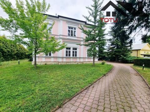 Pronájem bytu 1+kk, Jaroměř, Husova, 23 m2