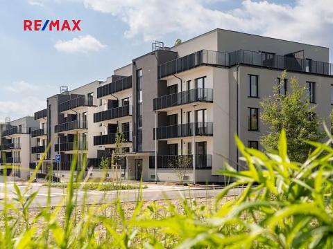 Prodej bytu 1+kk, Kladno, Ke křížku, 38 m2
