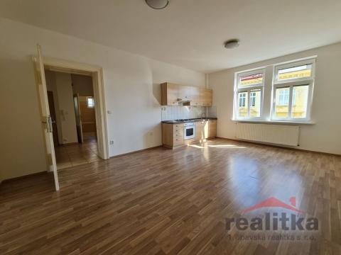 Pronájem bytu 2+kk, Opava - Předměstí, Husova, 50 m2