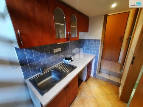 Pronájem bytu 2+kk, Praha - Krč, Štúrova, 27 m2