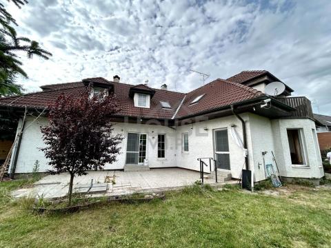 Prodej vily, Zeleneč, Štefánikova, 310 m2