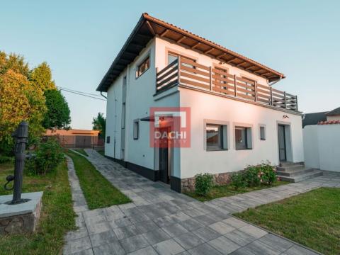 Prodej rodinného domu, Tachlovice, 150 m2