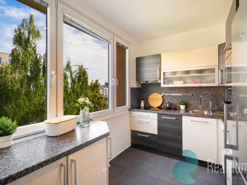Prodej bytu 3+1, České Budějovice, Pražská tř., 82 m2